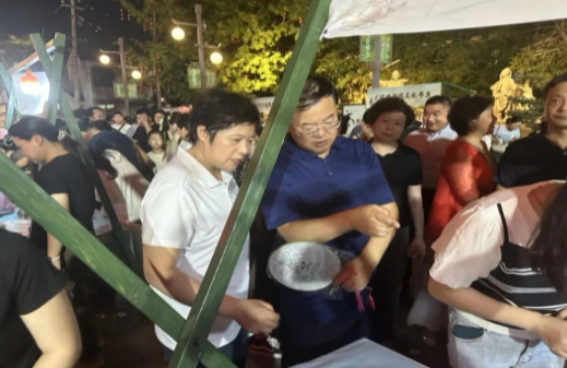 一半烟火气，一半杏林香——逛中医药文化夜市，享中医药文化盛宴